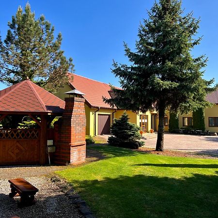 Zajazd Gosciniec Nowosiolki-Kolonia Exterior photo