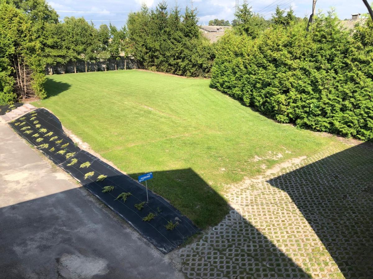 Zajazd Gosciniec Nowosiolki-Kolonia Exterior photo